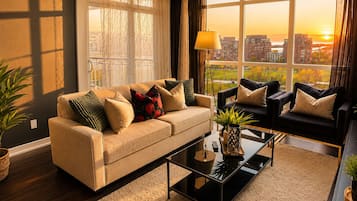 Apartment, Balcony, City View | Living area | 50-inch Smart TV with digital channels, Netflix, Hulu