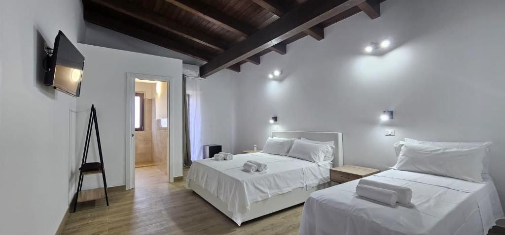 Vierbettzimmer, Balkon, Blick auf den Innenhof