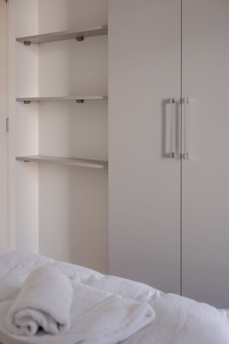 Modern One Bedroom Apartment - Rotterdam West