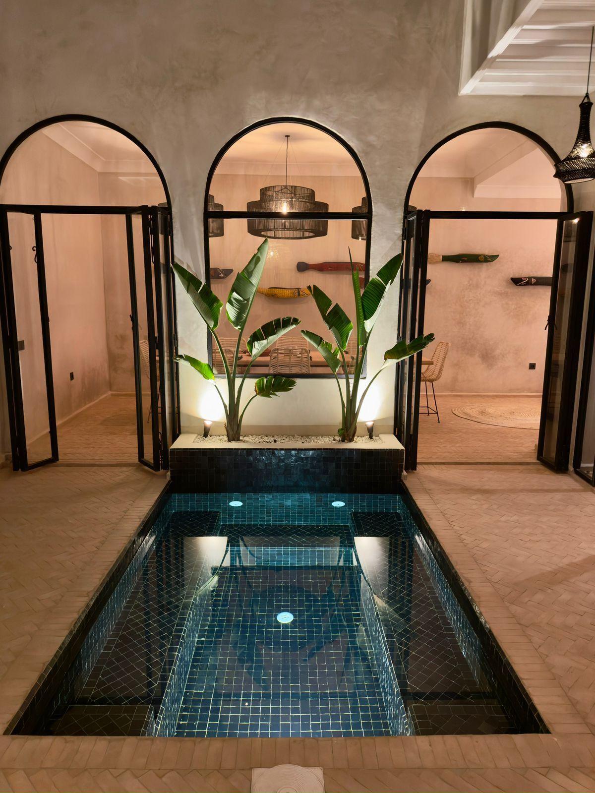 حمام سباحة