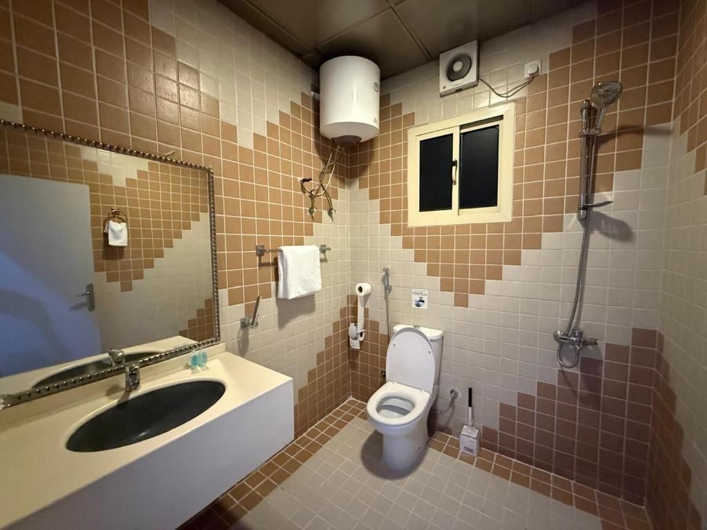 Amenidades de baño gratuitas, toallas, jabón, shampoo 