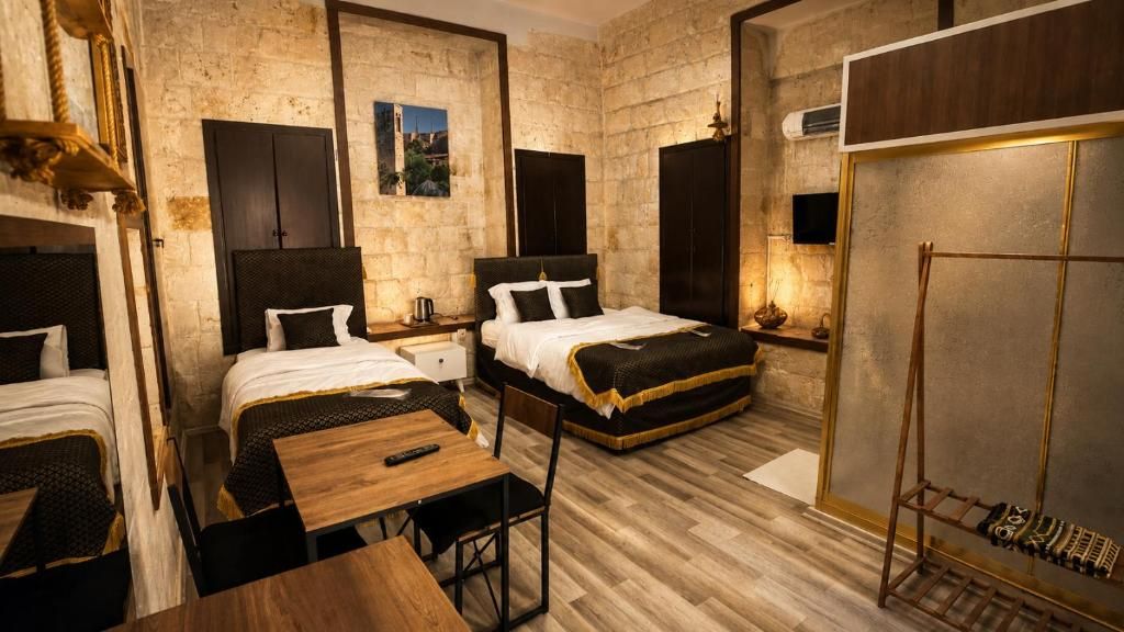 Comfort Double or Twin Room | Desk, WiFi (free)