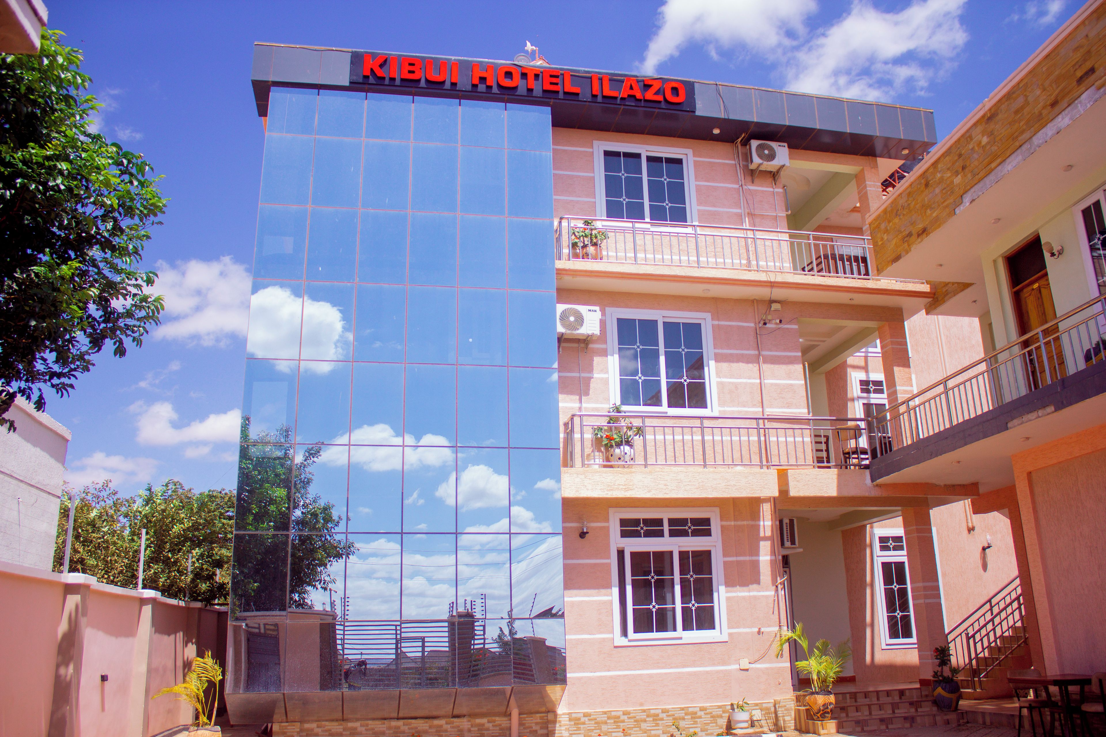 Fachada da propriedade
