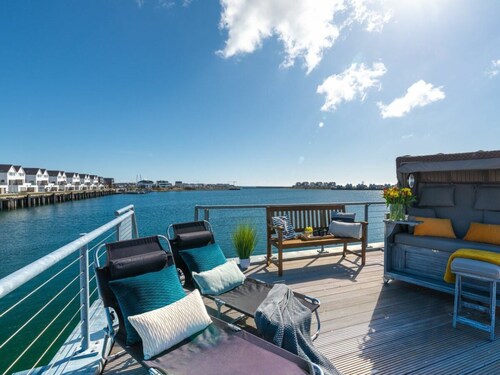 Houseboat in Kappeln With Swimming Pool