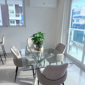 Dining - Case Miami RD - Luxury Living Santo Domingo Este (Santo Domingo Este)