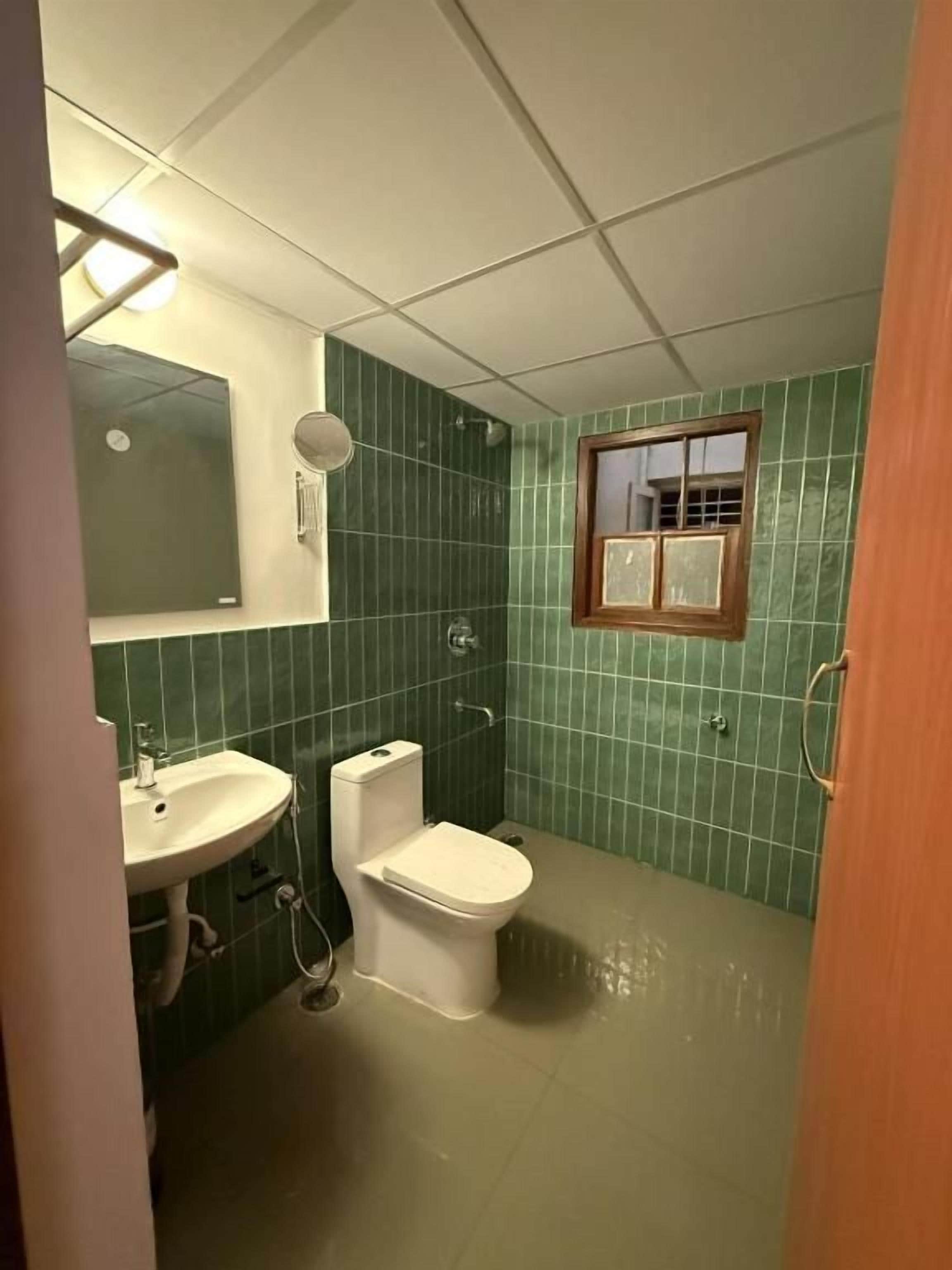 Apartamento, 1 cama de matrimonio grande con sofá cama, balcón | Baño