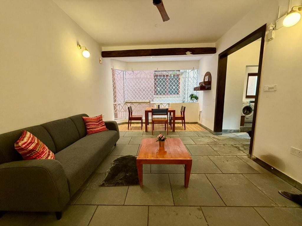 Apartamento, 1 cama de matrimonio grande con sofá cama, balcón | Zona de estar