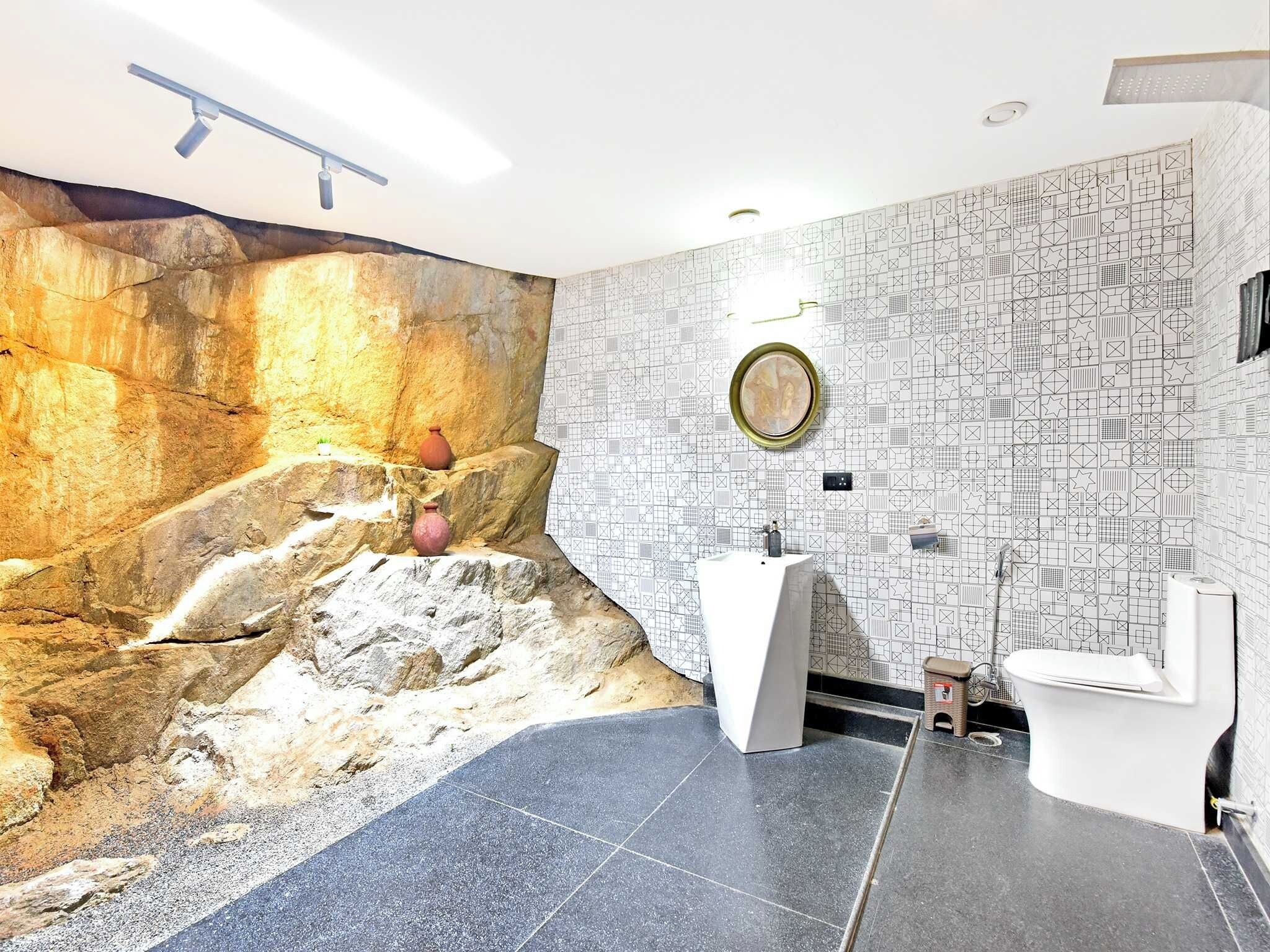 Shower, towels