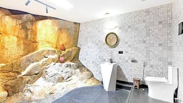 Shower, towels