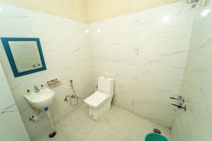 Ảnh chưa phân loại, 3 trong số 12 ảnh, nút