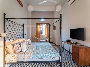 Ảnh chưa phân loại, 2 trong số 38 ảnh, nút