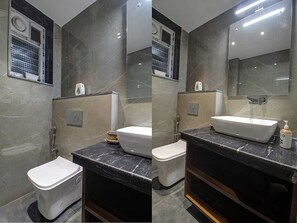 Bathroom - DanCenter The Lake Abliss (Mawal)