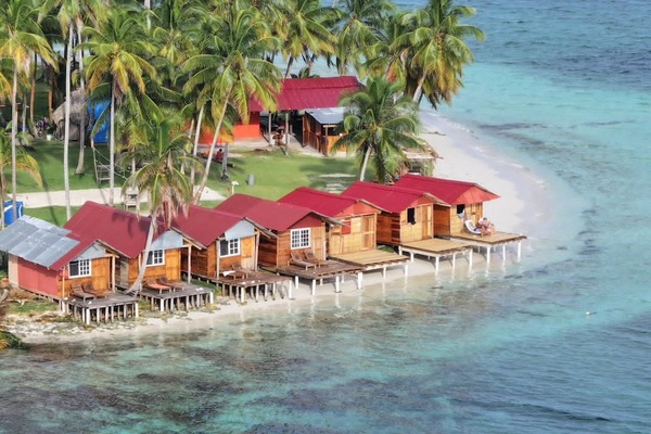 Basic Cabin, Balcony, Partial Sea View | Beach