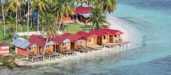 Pelicano Island