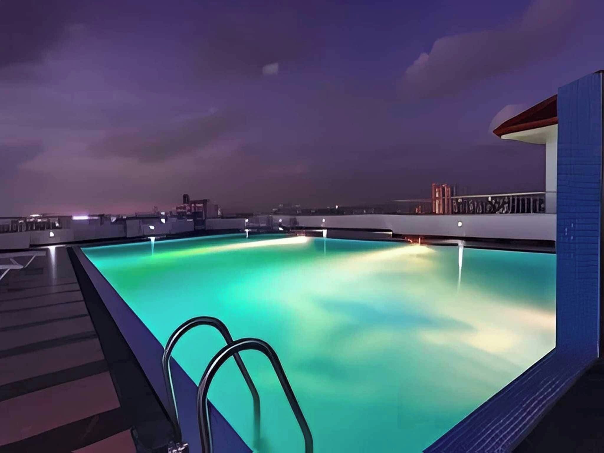 游泳池