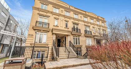 2 BR Townhouse with Patio Terrace