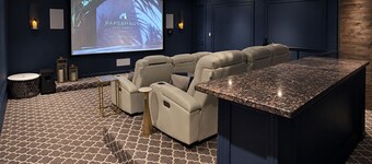 Saltwater Pool • Hot Tub • Movie Rm • 5BR Retreat