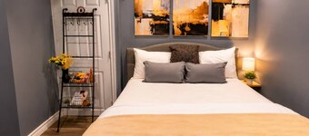 Modern 2-Bedroom/2Bath Private Suite | Full Kitchen, Laundry & Private Entrance