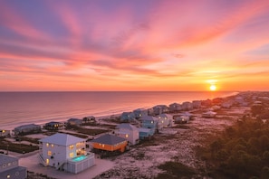 Sand and Sunsets at New Beginnings - New Beginnings · New Lux Home*Private Pool*100ft to Beach*Elevator (Gulf Shores)