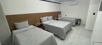 Hotel R