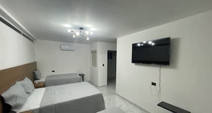 Hotel R