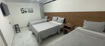 Hotel R