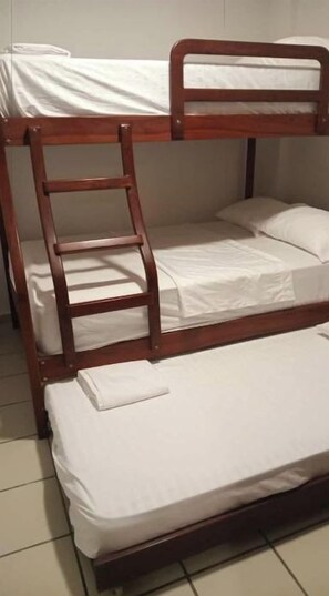Room - A little beach spot 50 meters from the ocean (Atacames)