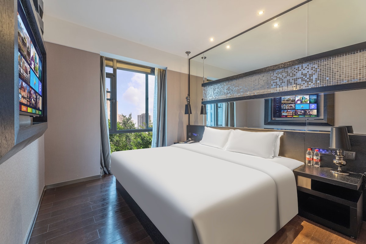 Phòng Suite Cao cấp | Bàn, phòng cách âm, bàn ủi/dụng cụ ủi quần áo 