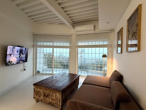 Ảnh chưa phân loại, 5 trong số 360 ảnh, nút