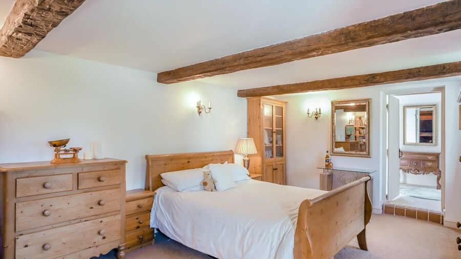 Holly Cottage
