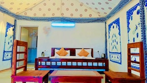 Kamar Double Comfort, pemandangan resor | Meja kerja dan Wi-Fi gratis
