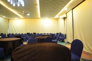Banquet hall - Hotel Smriti Star (Bhopal)