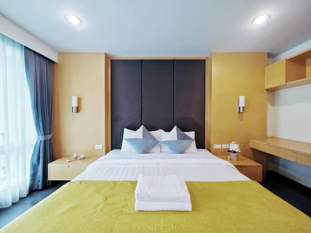 Apartment, 2 Bedrooms, Balcony, City View