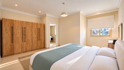 Peaks-Tawaya Sahl Hasheesh-2BR Seaview