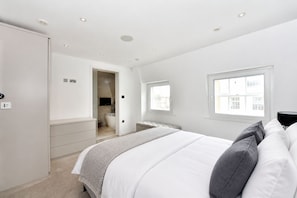 Unclassified image, 2 of 8, button - Luxury 2BR/2BA Marylebone Flat w/ AC (London)