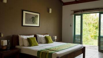 WiFi, bed sheets