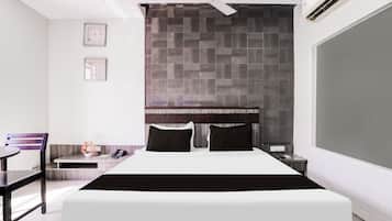 Desk, WiFi (free), bed sheets