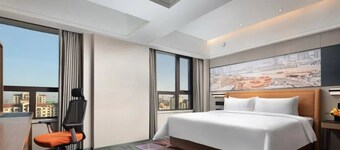 Hampton by Hilton Zhumadian Sports Center