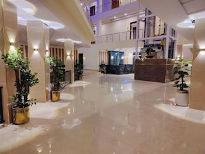 Ảnh chưa phân loại, 5 trong số 48 ảnh, nút