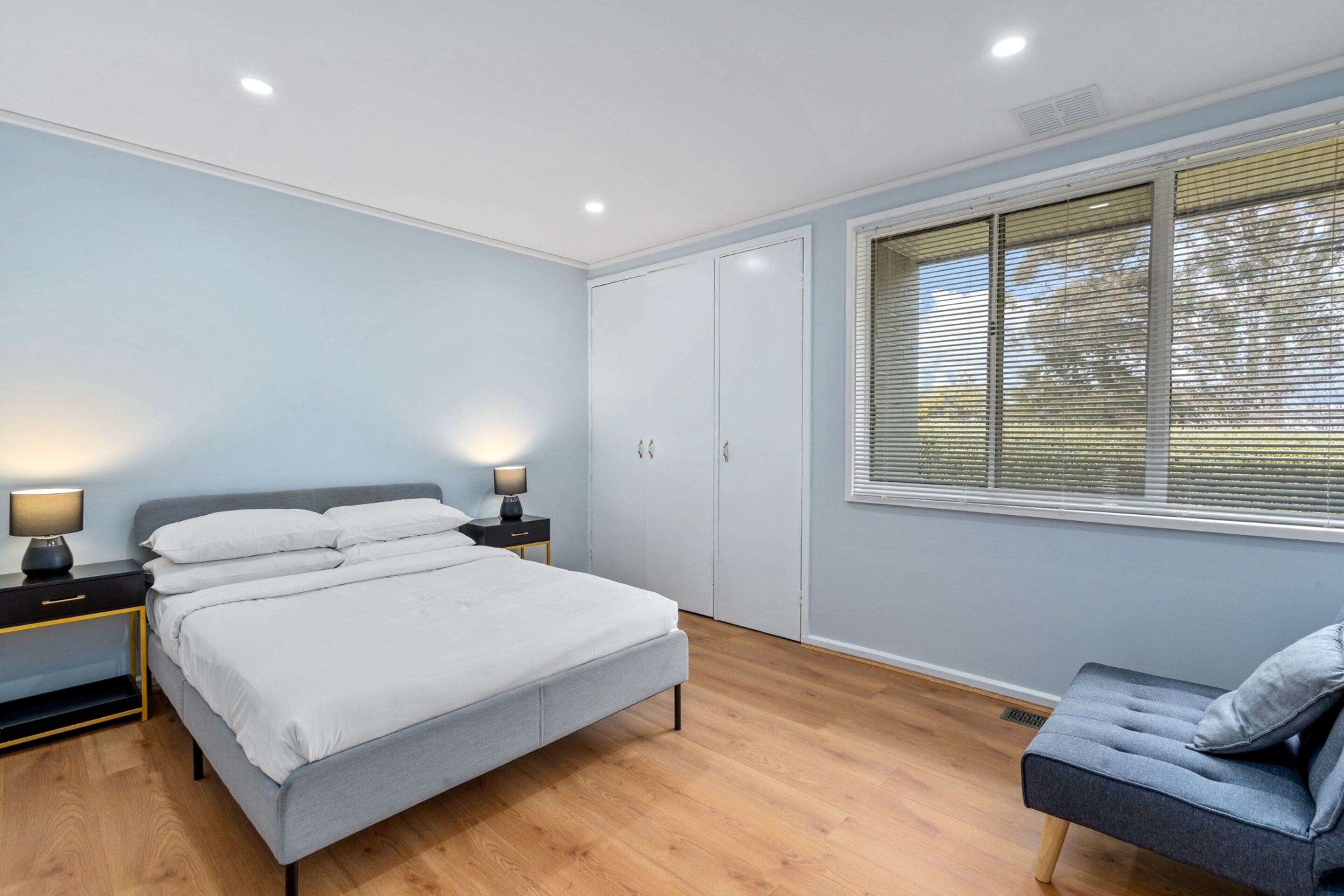 Apartment | 3 bedrooms, laptop workspace, iron/ironing board, bed sheets