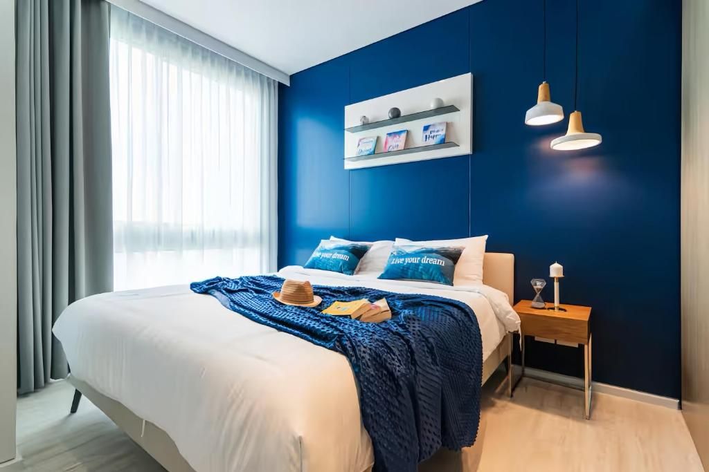 Appartement, 2 chambres, balcon, vue mer | Bureau, fer et planche à repasser