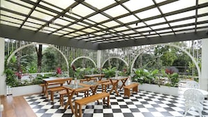 Dining - Roots Munnar (Anachal)