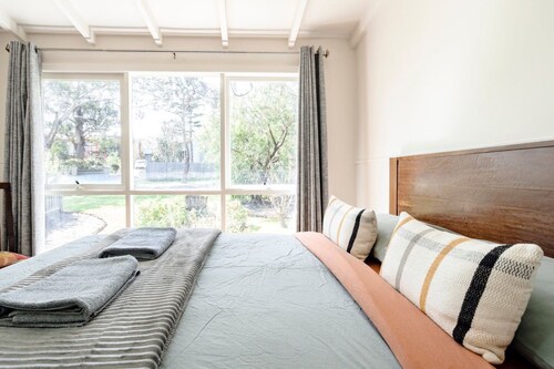 Rosella Retreat - Sleeps 5 - Hidden Gem in OG!
