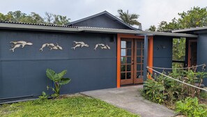 Unclassified image, 5 of 9, button - Luxurious Hosted Oceanview Coffee Farm Stay (Captain Cook)