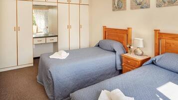 Apartment, 2 Bedrooms, Accessible | 3 bedrooms