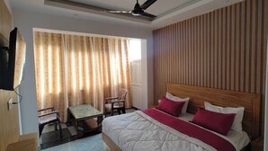Ảnh chưa phân loại, 5 trong số 28 ảnh, nút
