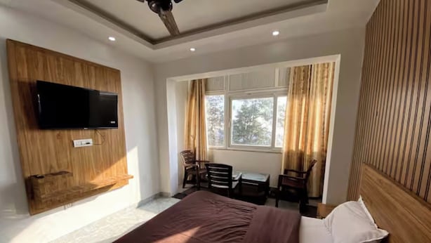 Ảnh chưa phân loại, 1 trong số 28 ảnh, nút