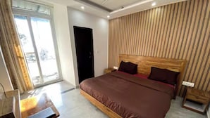Ảnh chưa phân loại, 3 trong số 28 ảnh, nút