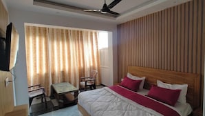 Ảnh chưa phân loại, 4 trong số 28 ảnh, nút