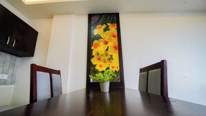 Phòng 3 Deluxe | Khu ăn uống